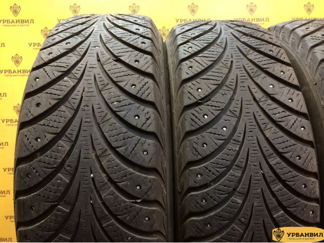 Sava Eskimo Stud 185/65 R15 88T