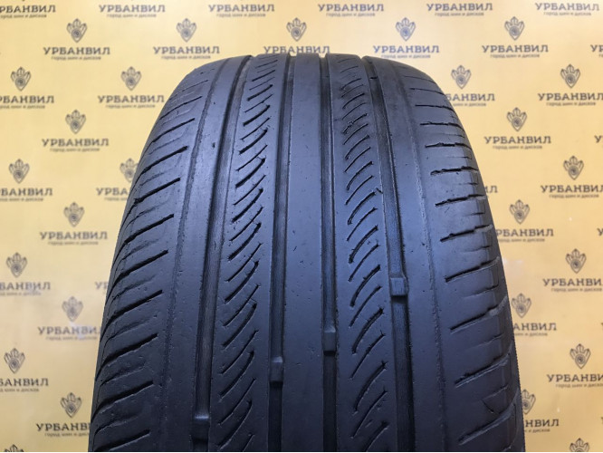 GT Radial Champiro 228 215/55 R17 94V