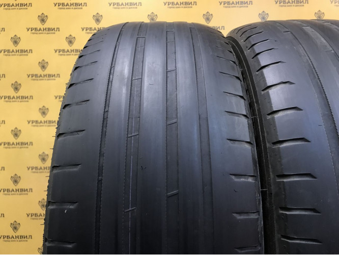 Nokian Tyres Hakka Black 2 SUV 235/55 R20 102Y