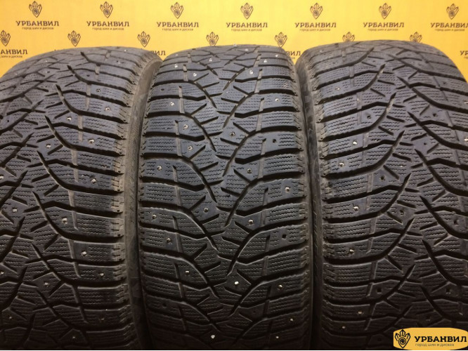 Bridgestone Blizzak Spike-02 255/45 R18 103T