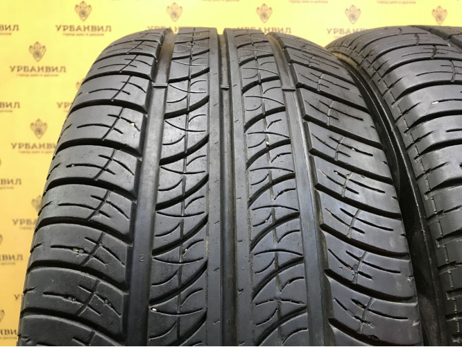 Cooper CS4 Touring 235/55 R17 99T