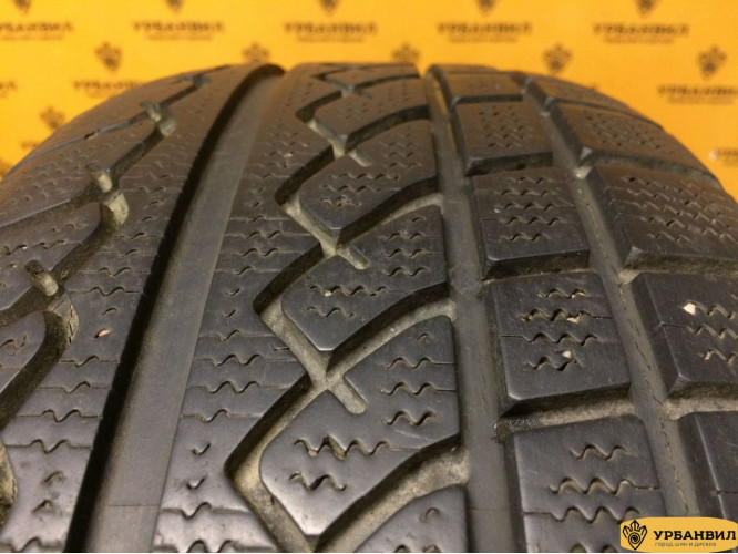 Yokohama AVS Winter V901 215/65 R15