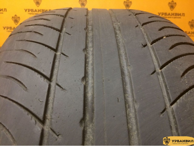 Kumho Ecsta SPT KU31 235/55 R17