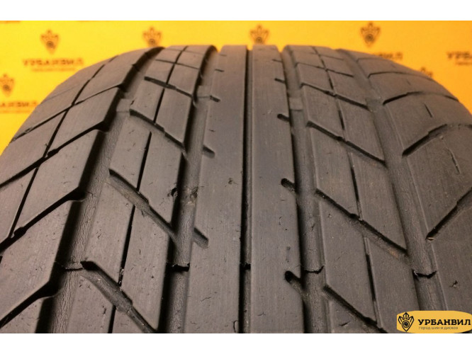 Maxxis MA-551 215/55 R16