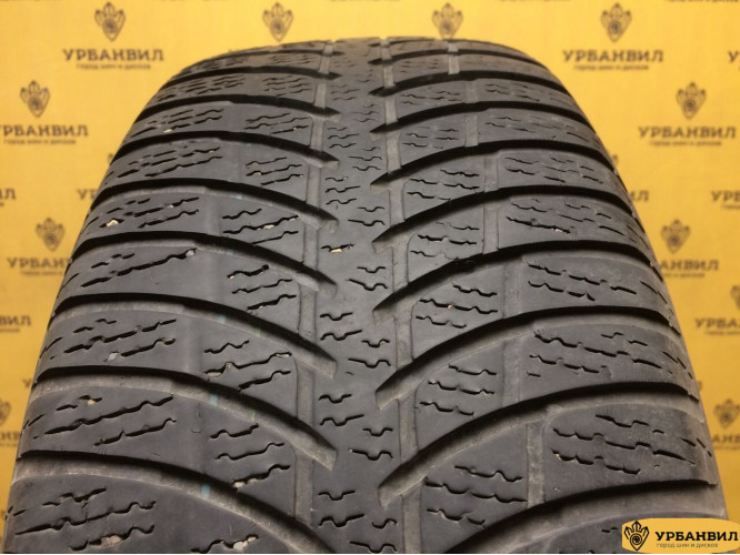 Kumho I'Zen KW23 205/55 R16 91H