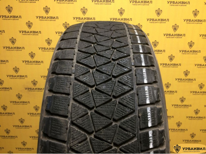 Bridgestone Blizzak DM-V2 235/55 R20 102T