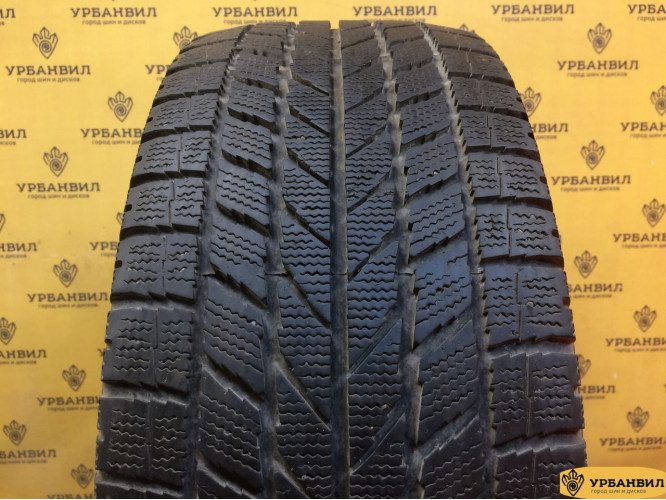 Toyo Observe Garit KX 215/55 R16