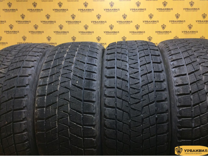 Bridgestone Blizzak DM-V1 275/45 R20 110R