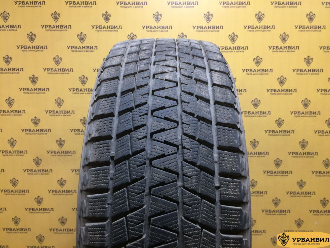 Bridgestone Blizzak DM-V1 275/60 R18