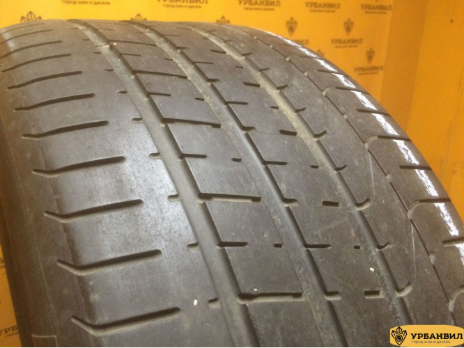 Pirelli P Zero 285/40 R19 104Y